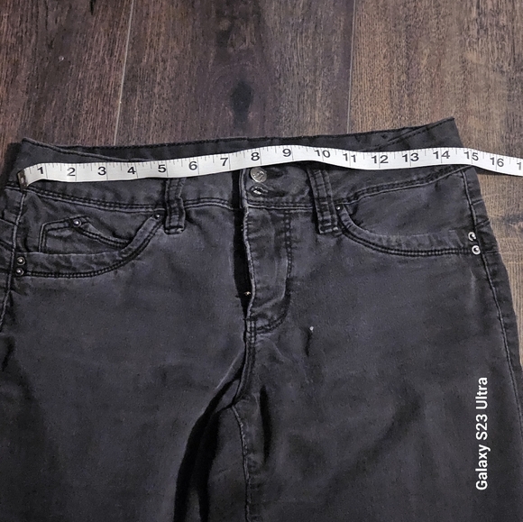 Women jeans size 6Royalty for Me - Picture 6 of 7